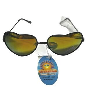 Sunglasses Polycarbonate 100% UV Womens Cute Frame Heart Shape gold /black trim